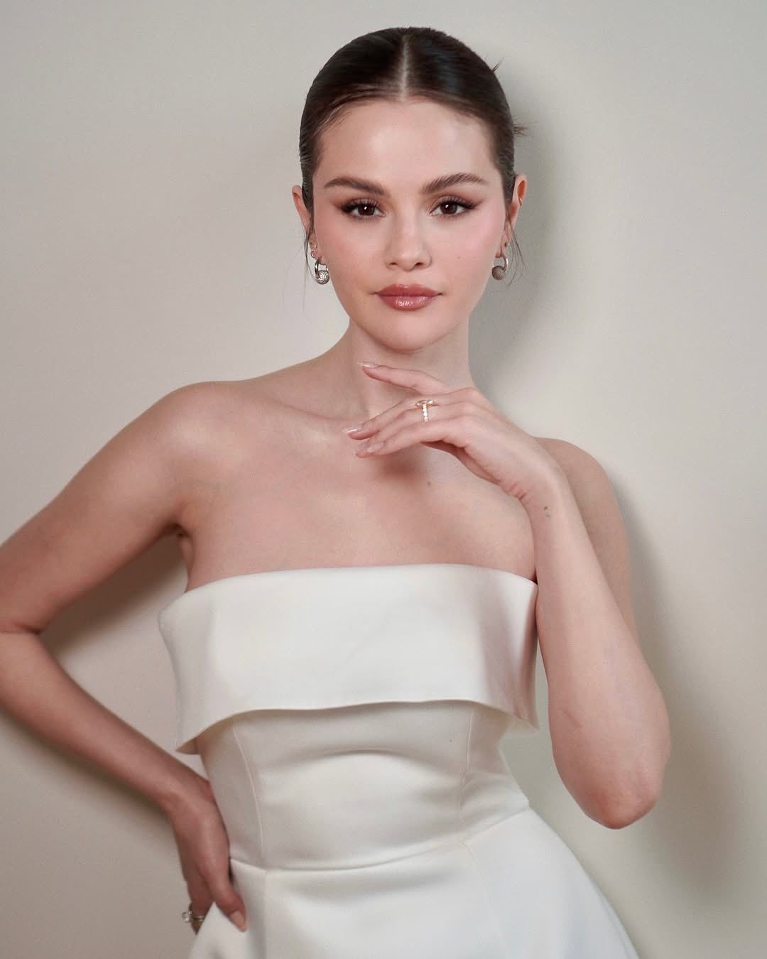 Az a sárga gyűrű Selena Gomez Instagram-sztoriján? Itt van, mi is az valójában